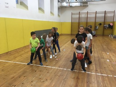 2.A - Tělesná výchova v tělocvičně