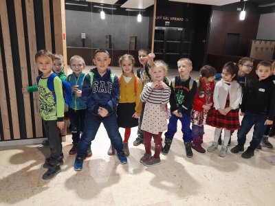 1.B - Divadlo Milovice
