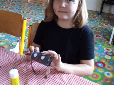 1.B - ŠIKOVNÉ RUČIČKY